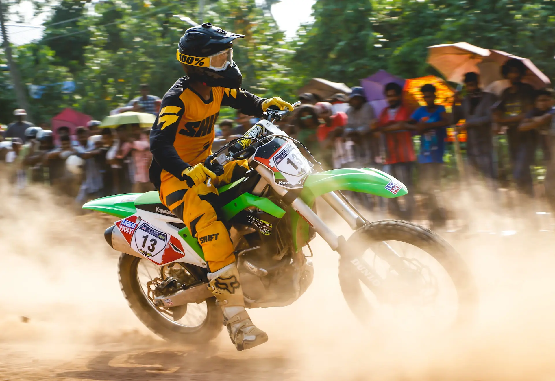 Kawasaki fête les 50 ans de ses motos KX avec des éditions spéciales