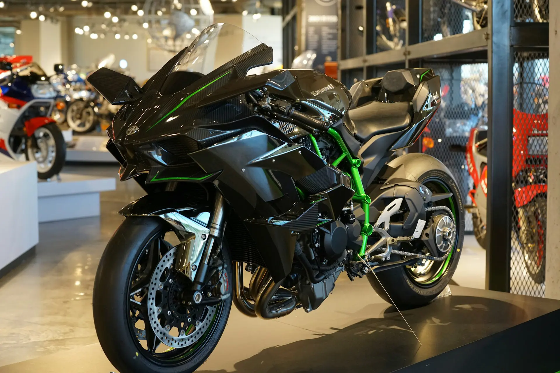 Z750 : 68 chevaux de pure performance | Roadster Kawasaki